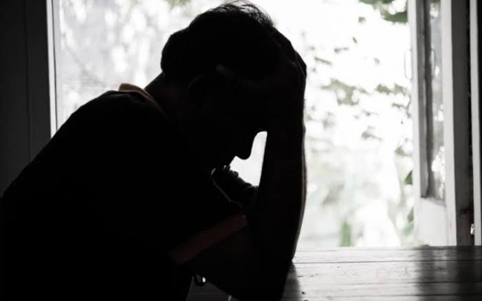 PSIQUIATRA RECOMIENDA A NO MENOSPRECIAR LOS “SIGNOS DE ALARMA” DE PERSONAS DEPRESIVAS DEBIDO A QUE PUEDEN SER POSIBLES SUICIDAS