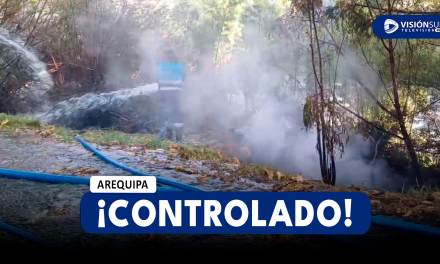 AREQUIPA: FUERTE INCENDIO SE REGISTRÓ EN LA RIBERA DEL RÍO CHILI EN EL CERCADO DE AREQUIPA