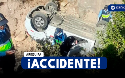 AREQUIPA: TAXISTA PIERDE LA VIDA TRAS CAER JUNTO A SU UNIDAD A UN ABISMO EN LA PARTE DE ALTA DE CAYMA