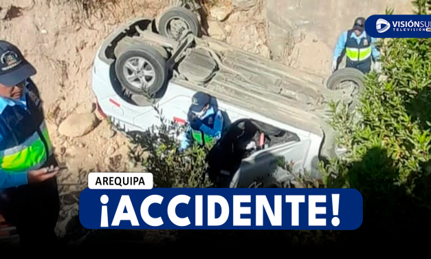 AREQUIPA: TAXISTA PIERDE LA VIDA TRAS CAER JUNTO A SU UNIDAD A UN ABISMO EN LA PARTE DE ALTA DE CAYMA