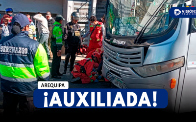 AREQUIPA: DOS BUSES DEL SIT PROTAGONIZAN FUERTE CHOQUE EN JOSÉ LUIS BUSTAMANTE Y RIVERO Y DEJAN A UNA MUJER HERIDA