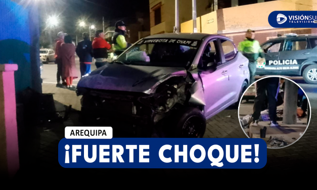 AREQUIPA: VARÓN RESULTA GRAVEMENTE HERIDO TRAS CHOCAR SU AUTO CONTRA UN POSTE EN ALTO SELVA ALEGRE