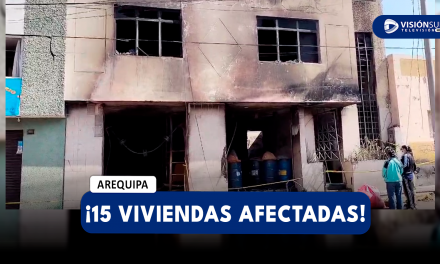 AREQUIPA: AL MENOS 15 VIVIENDAS Y 50 DAMNIFICADOS DEJÓ EL INCENDIÓ EN MIRAFLORES QUE UN ALMACÉN CLANDESTINO DE THINNER