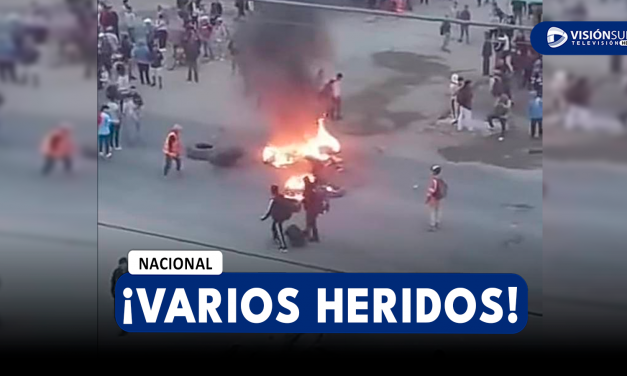 NACIONAL: TRES HERIDOS DEJA HASTA AHORA LOS ENFRENTAMIENTOS ENTRE POLICÍAS Y MANIFESTANTES EN LA LIBERTAD