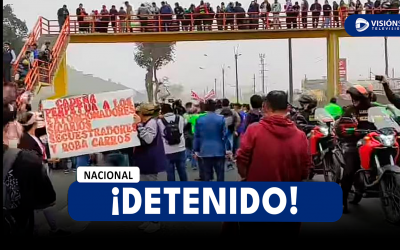 NACIONAL: POLICÍAS DETIENEN A MANIFESTANTE EN SAN JUAN DE LURIGANCHO POR PRESUNTAMENTE AGREDIR A UN EFECTIVO