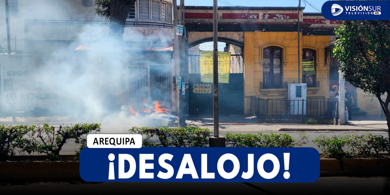 AREQUIPA: DESALOJO SE CONVIERTE EN INCENDIO EN LA AV. PARRA EN HORAS DE LA MAÑANA