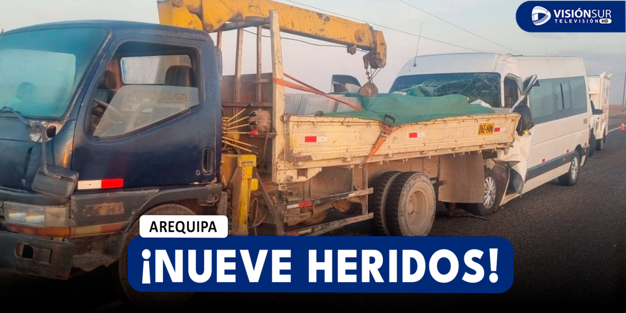 AREQUIPA: CHOQUE ENTRE MINIVAN Y CAMIONCITO EN LA JOYA DEJA AL MENOS NUEVE PERSONAS HERIDAS