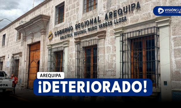 AREQUIPA: DIRECTOR DE LA BIBLIOTECA M.V.LL EXTERIOR DEL RECIENTO ES AFECTADO POR PERSONAS QUE FRECUENTAN DISCOTECAS