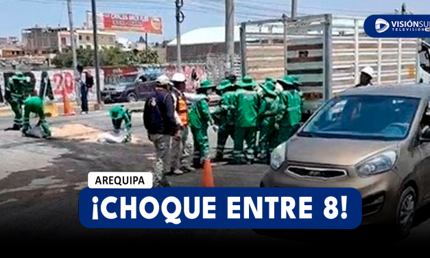 AREQUIPA: FUERTE CHOQUE ENTRE 8 UNIDADES SE REGISTRÓ EN LA AV. AVIACIÓN CON LA AV. PRIMAVERA
