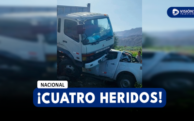 NACIONAL: FUERTE CHOQUE ENTRE CAMIONETA Y CAMIÓN EN TACNA DEJA CUATRO PERSONAS HERIDAS