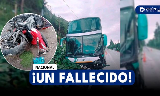NACIONAL: FUERTE ACCIDENTE DE TRÁNSITO ENTRE UN BUS INTERPROVINCIAL Y UNA MOTO DEJAN A UNA PERSONA FALLECIDA