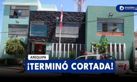 AREQUIPA: JOVEN TERMINA CON HERIDAS EN LA ESPALDA Y LA PIERNA TRAS SER ASALTADA CUANDO ESPERABA EL TRANSPORTE PÚBLICO