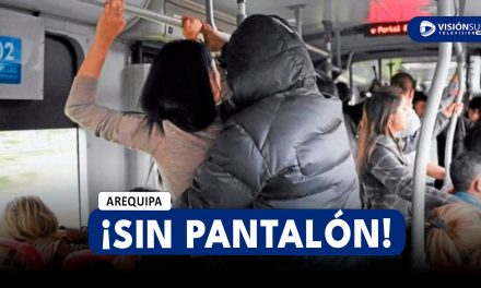 AREQUIPA: DENUNCIAN A VARÓN POR PRESUNTAMENTE REALIZAR TOCAMIENTOS INDEBIDOS DE MUJER Y QUITARSE EL PANTALÓN EN BUS