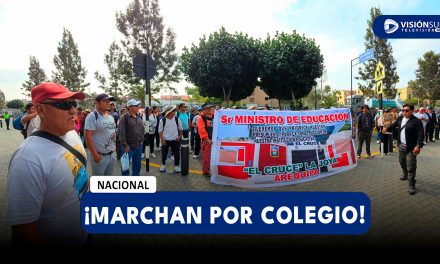 NACIONAL: PADRES DE EL CRUCE MARCHAN A LIMA Y EXIGEN S/25 MILLONES PARA NUEVO COLEGIO