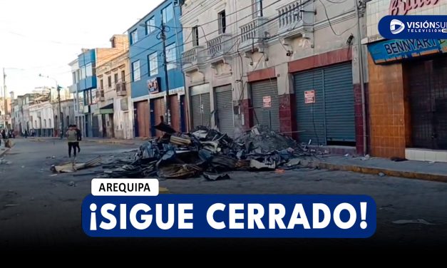 AREQUIPA: VECINOS Y CONDUCTORES DENUNCIAN EL GRAN TRÁFICO EN LA AV. GOYENECHE PRODUCTO DEL CIERRE DE LA CALLE MANUEL MUÑOZ NAJAR