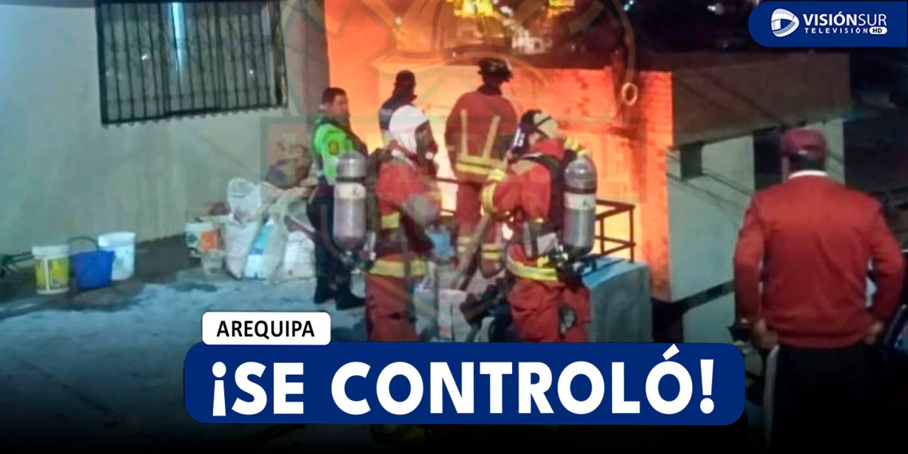 AREQUIPA: INCENDIO EN MARIANO MELGAR INICIADO POR UNA VELA ES SOFOCADO POR BOMBEROS