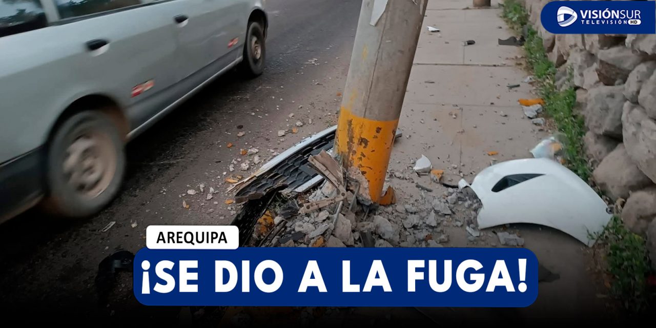 AREQUIPA: VEHÍCULO CHOCA CONTRA POSTE EN CAYMA Y LO DEJA GRAVEMENTE DAÑADO PARA LUEGO DARSE A LA FUGA