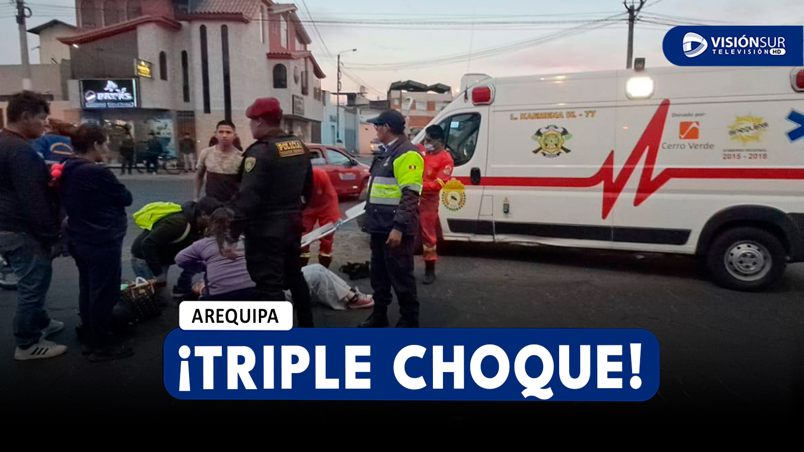 AREQUIPA: FUERTE CHOQUE EN EL CERCADO DEJA UNA PERSONA HERIDA Y VECINOS PIDEN INSTALACIÓN DE SEMÁFOROS