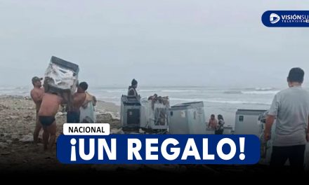 NACIONAL: PESCADORES ARTESANALES RESCATAN ELECTRODOMÉSTICOS DE BARCO QUE PERDIÓ CONTENEDORES
