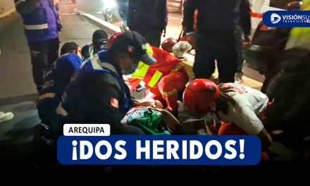 AREQUIPA: FUERTE CHOQUE EN LA AV. VENEZUELA DEJA A DOS PERSONAS GRAVEMENTE HERIDAS