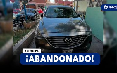 AREQUIPA: INTERVIENEN VEHÍCULO QUE FUE ABANDONADO CERCA A LA COMISARÍA DE PAMPAS DE CAMARONES