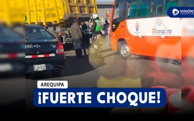AREQUIPA: BUS DE TRANSPORTE PÚBLICO CHOCA CONTRA VOLQUETE EN ALTO SELVA ALEGRE Y GENERA GRAN CONGESTIÓN