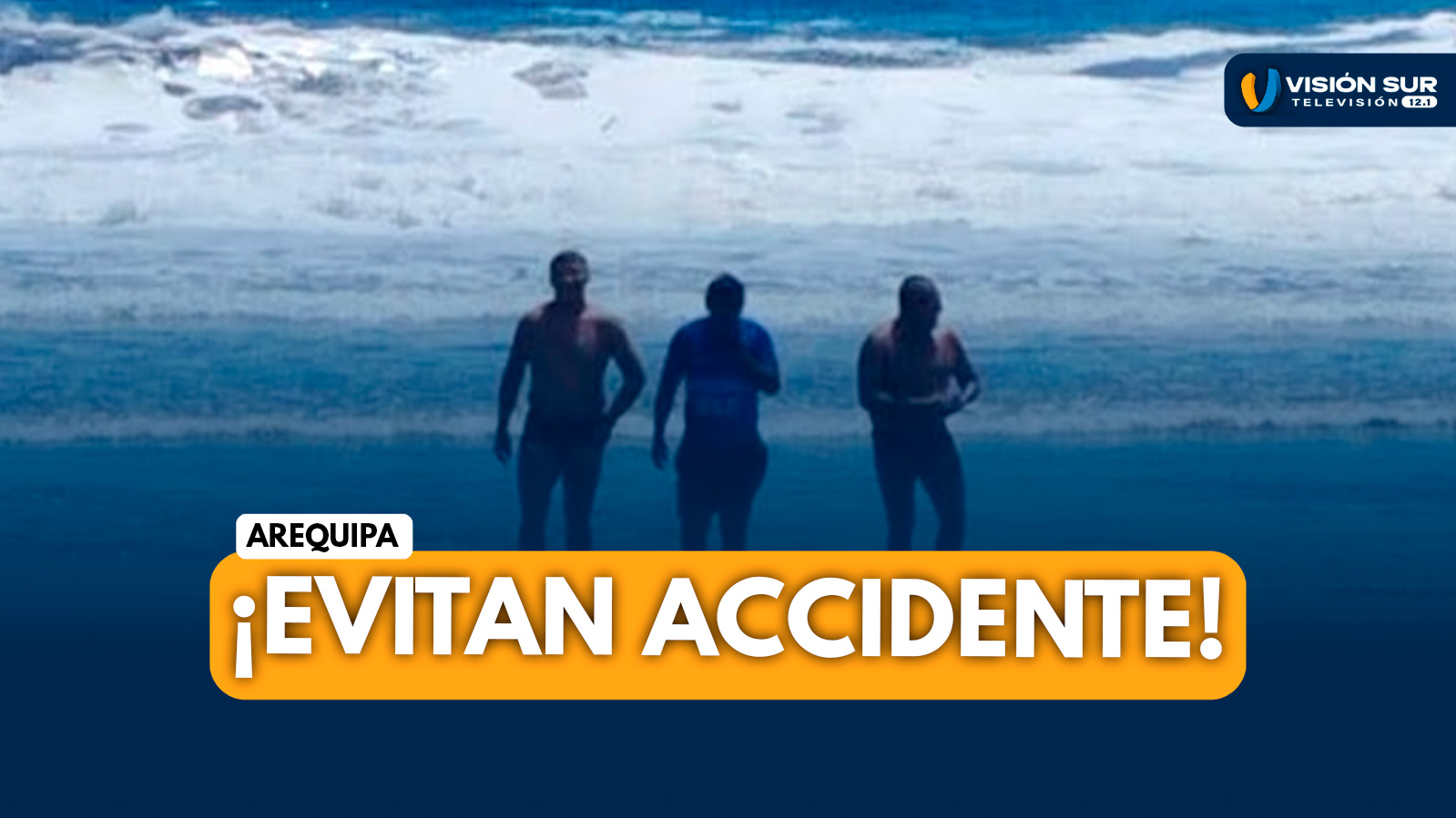 AREQUIPA: SALVAVIDAS EVITAN ACCIDENTE POR FUERTE OLEAJE EN PLAYA CONCURRIDA DE MOLLENDO