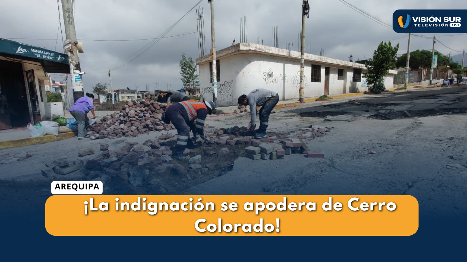 VECINOS DE CERRO COLORADO REPARAN VÍAS AFECTADAS CON SUS PROPIOS  RECURSOS TRAS LAS PRECIPITACIONES